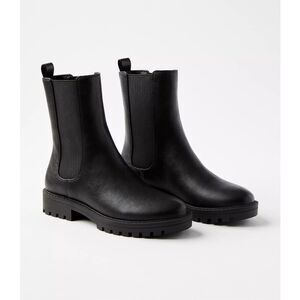 Ann Taylor Loft $156 Lug Chelsea Booties black size 8.5